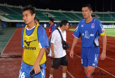 骑士后场双坑！加兰13中2&鲍尔9中1，外线合计16中2