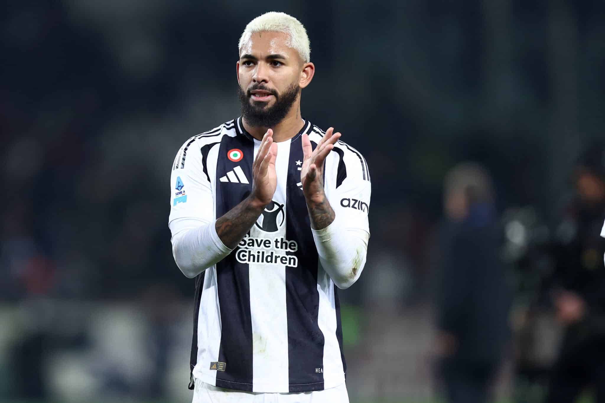 拜仁莱万梅开二度战胜门兴