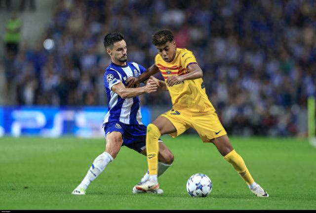 伯纳乌变装，现代化球场伯纳乌＂秒变＂橄榄球比赛场地