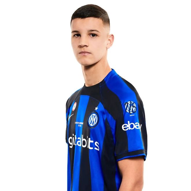 托蒂：有位球迷买年卡只为了看我，知道我不在他直接就不看了