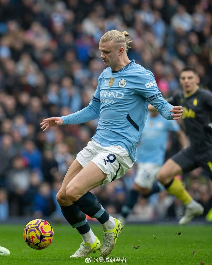 两条重大线索表明卡洛斯·巴莱巴即将加盟曼联。