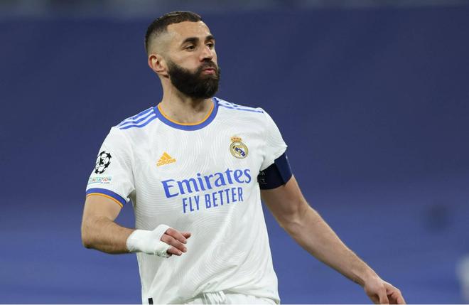 米体：米兰双雄均有意铃木彩艳，帕尔马要价2000万欧