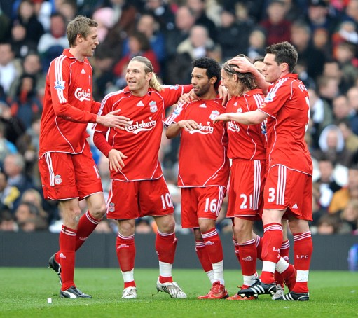 榜眼梦游11中1福克斯空砍25分，米切尔28+8，骑士送马刺交手6连败