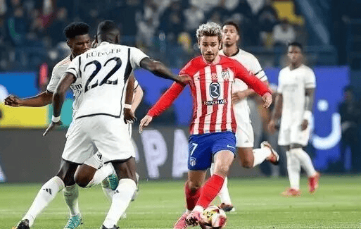 国足重建计划：明年初集结，放弃30岁+老将，蒋圣龙等人成核心